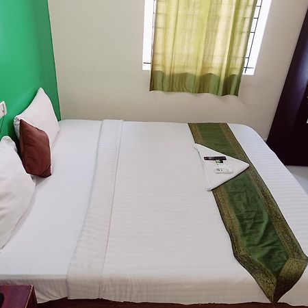 Green Tree Hotel-Near Vfs Global And Ramee Mall Chennai Exterior foto