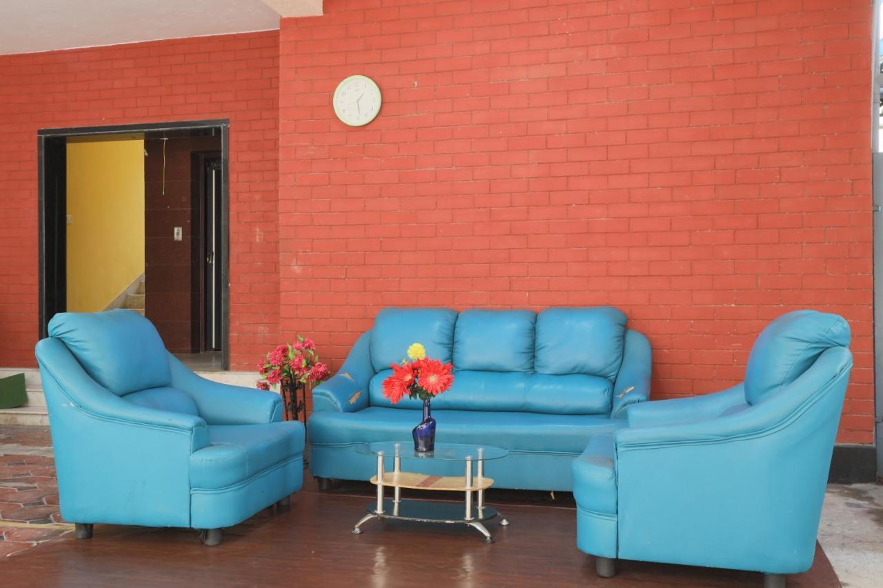 Green Tree Hotel-Near Vfs Global And Ramee Mall Chennai Exterior foto